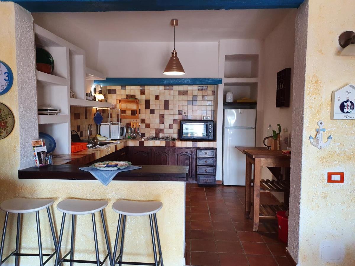 Villa Manuela Sul Mare S'archittu Bagian luar foto