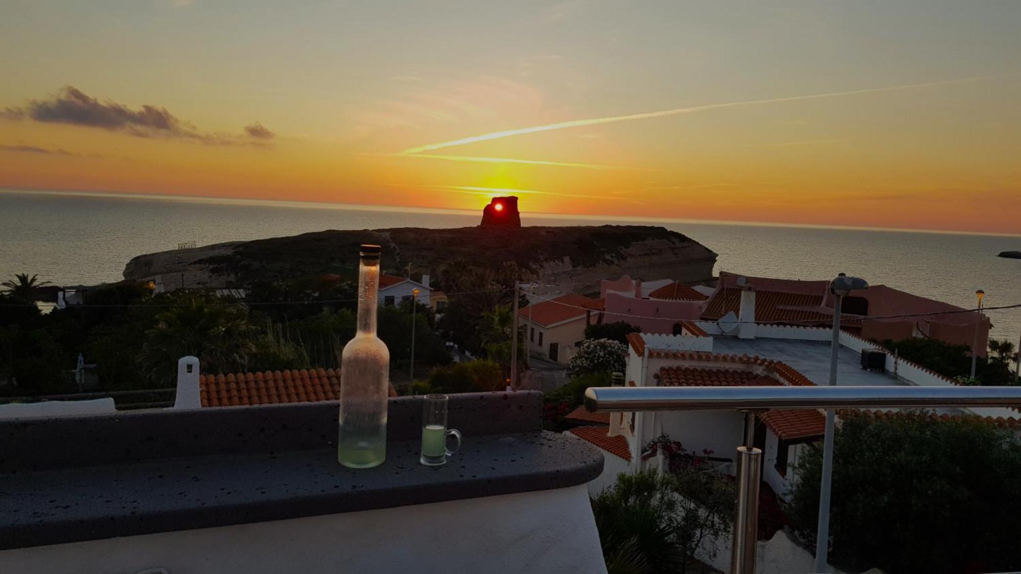 Villa Manuela Sul Mare S'archittu Bagian luar foto