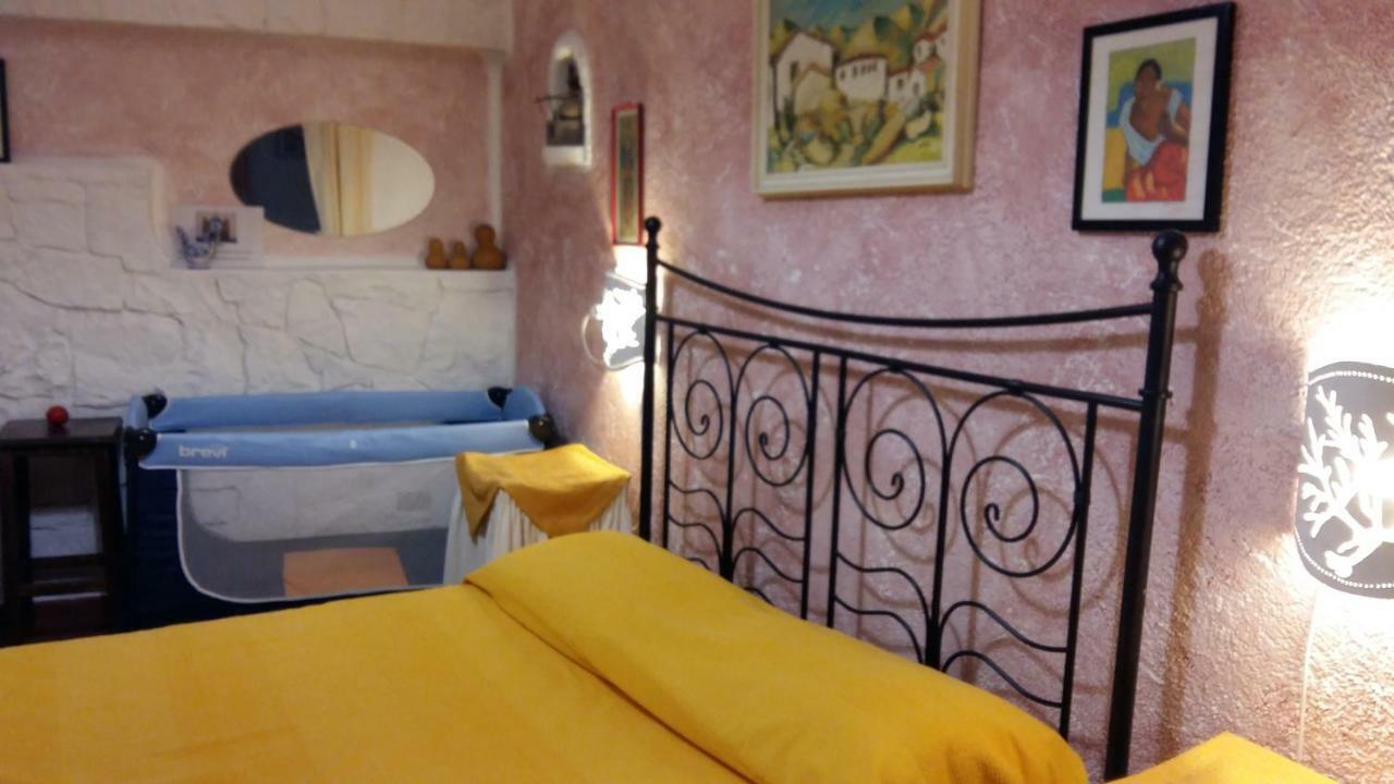 Villa Manuela Sul Mare S'archittu Bagian luar foto